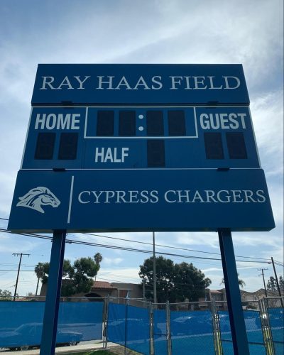 Photo showing pylon signage design for Cypress College